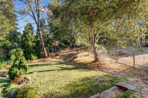 17155 Oscar Dr, Grass Valley CA  95949-7220 exterior