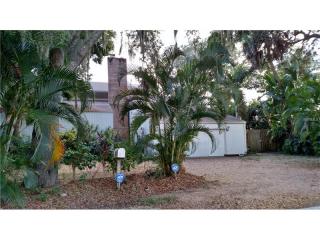 826 Indian Beach Dr, Sarasota, FL 34234-7322