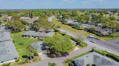 2204 Inwood Dr, Ruskin, FL 33573-6346