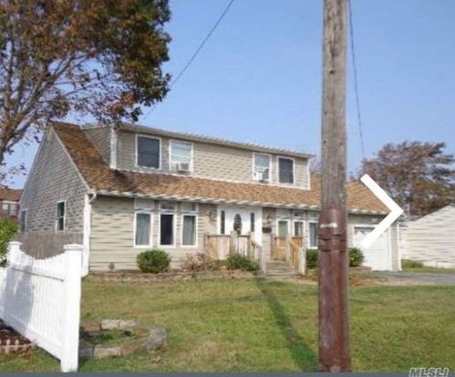 344 West Dr, Copiague, NY 11726-5119