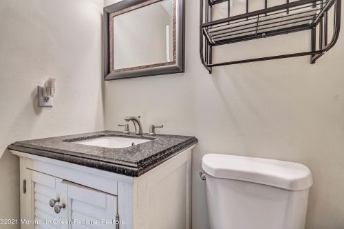 1706 Dahlia Ct, Jackson Twp NJ  08527-4133 exterior