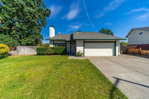 2439 San Pablo Ct, Santa Rosa, CA 95401-9038