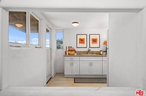 2083 Hanscom Dr, South Pasadena CA  91030-4011 exterior