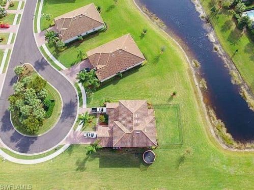 2073 Satsuma Ln, Naples, FL 34120-4557
