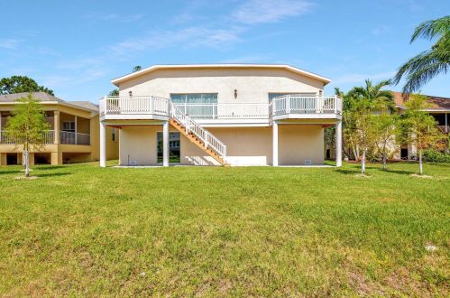 1040 Pointe Alexis Dr, Tarpon Springs FL  34689-7119 exterior