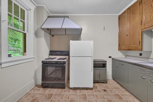 4283 Andover Ter, Pittsburgh PA  15213-1203 exterior