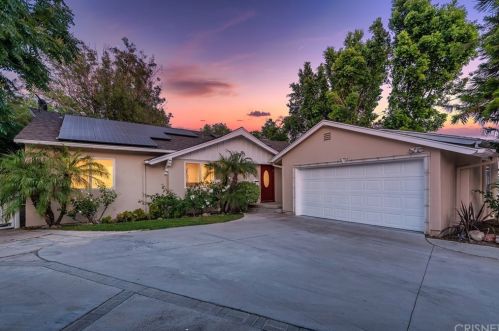 15521 Otsego St, Van Nuys, CA 91436-1514