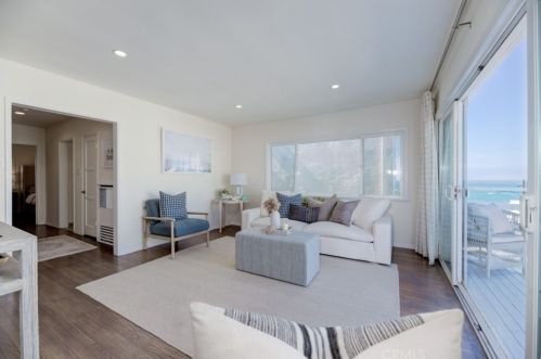 212 41st St, Manhattan Beach CA  90266-3141 exterior