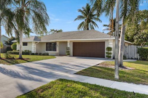 11663 Anhinga Dr, West Palm Beach, FL 33414-5805