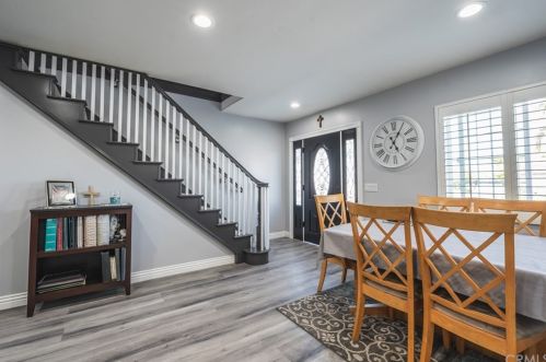 21825 Ravenna Ave, Long Beach CA  90745-3132 exterior