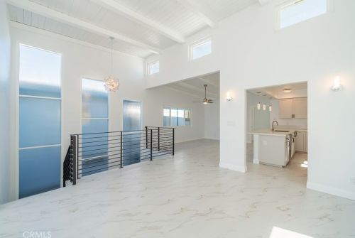 665 13th St, Manhattan Beach, CA 90266-4832