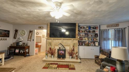 10272 Frd Rd, Cambridge OH  43725-9521 exterior