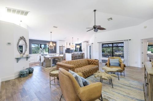 999 Valley Dr, Bonita Springs FL  34134-7438 exterior