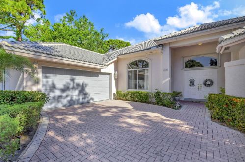 6040 Winding Lake Dr, Jupiter, FL 33458-3739