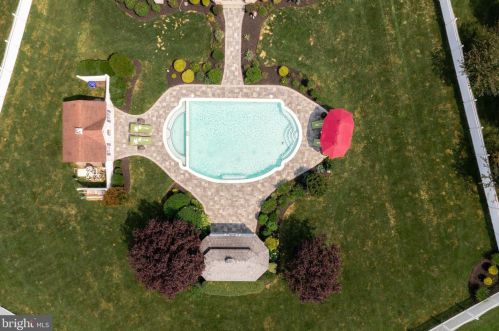 16 Livingston Ln, Lumberton Township NJ  08048-6210 exterior