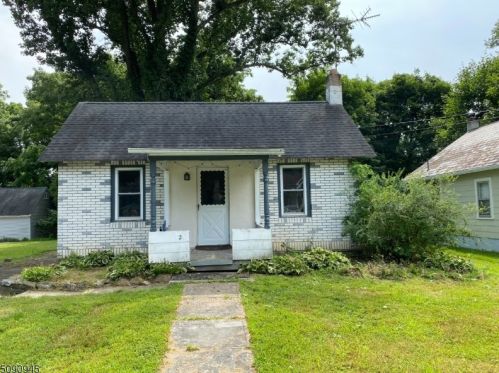 26 Scranton Pkwy, Oxford, NJ 07863-3049