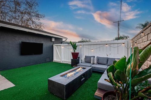 1099 Johnson Ave, El Cajon CA  92020-7354 exterior