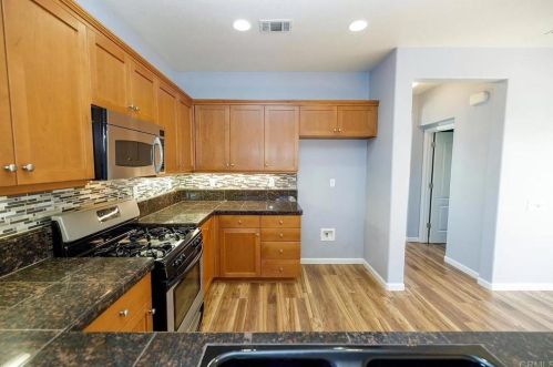 4237 Ivory Ln, Turlock CA  95382-7430 exterior