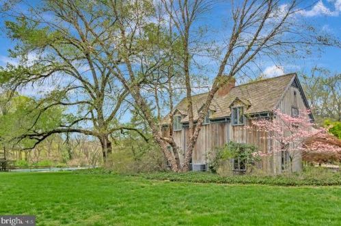 124 Hedge Apple Ln, Wilmington, DE 19807-2234