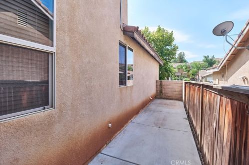 122 Quartz Ln, Perris CA  92570-7268 exterior