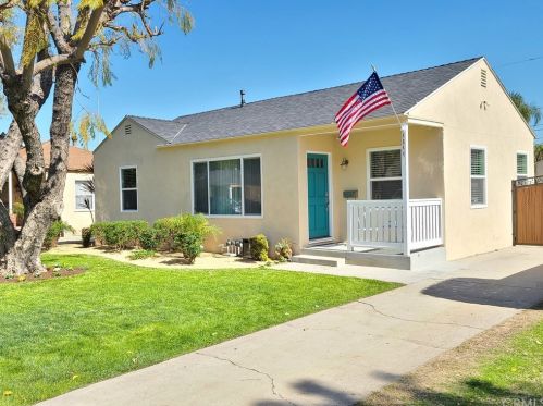 4844 Pepperwood Ave, Long Beach, CA 90808-1075