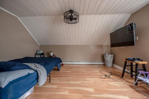 97 Seamans St, Providence RI 02908-1321 exterior