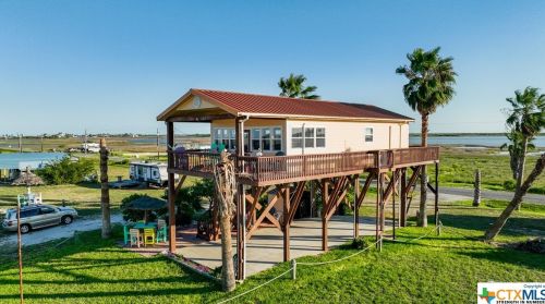 600 Ocean Dr, Green Lake, TX 77979-7237