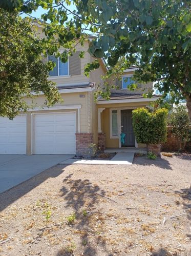 18081 Tanzanite Rd, San Bernardino, CA 92407-0410