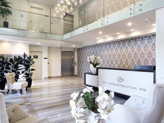 441 Barrington Ave, Los Angeles CA  90049-6410 exterior