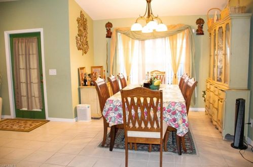 3744 13th Pl, Cape Coral, FL 33909-6473