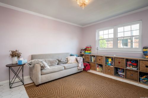 969 End, Woodsburgh NY  11598-1005 exterior