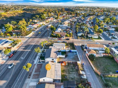 4220 Clairemont Dr, San Diego CA 92117-5536 exterior