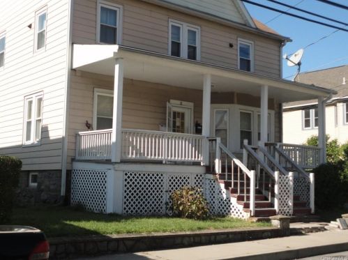 13 Fostoria St, Highland Falls, NY 10928-1760