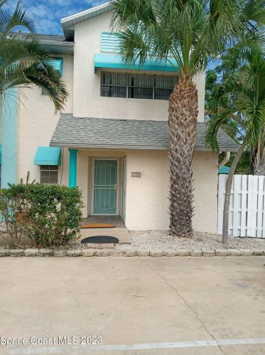 138 Country Club Dr, Titusville FL  32780-8607 exterior