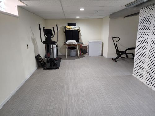 1720 Howard Ave, Milwaukee WI 53221-1043 exterior