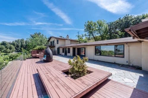 1800 Buenos Aires Dr, Covina CA  91724-3901 exterior