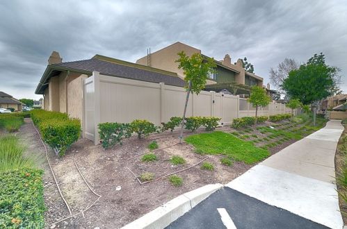 620 Black Walnut Way, La Habra CA  90631-5906 exterior