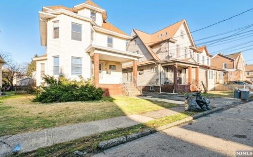 93 Fulton Ave, Fairview NJ  07022-2041 exterior