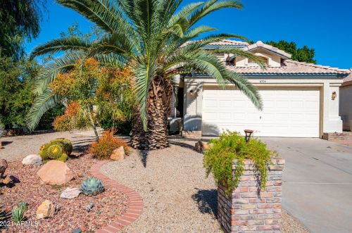 6704 Norwood St, Mesa, AZ 85215-1666
