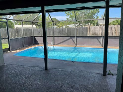 1202 Bartow St, Fort Pierce, FL 34982-7515