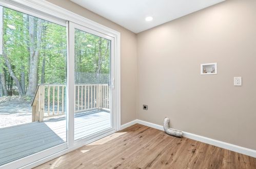 429 Main St, Danville NH  03819-3135 exterior