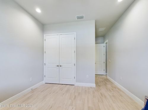 950 Yearling Trl, Sebastian FL  32958 exterior