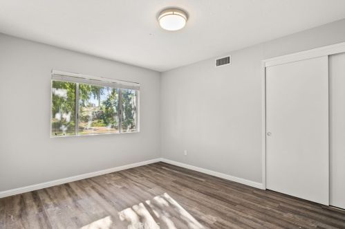 856 Sunset Dr, Redlands CA  92373-6938 exterior