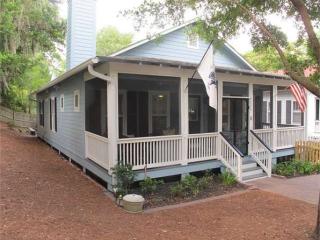 2204 Prince St, Beaufort, SC 29902-4372