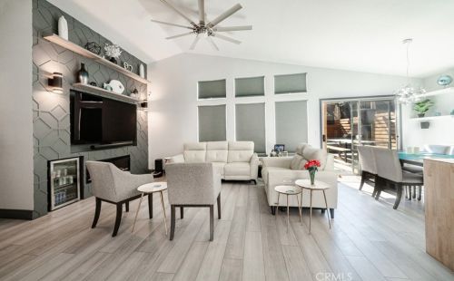 2379 Fallbrook Ave, Fresno, CA 93720-0255