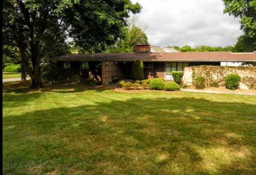 205 Littlebrook Cir, Rockford, TN 37853-3129