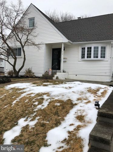 712 Wick Blvd, West Deptford, NJ 08096-1335