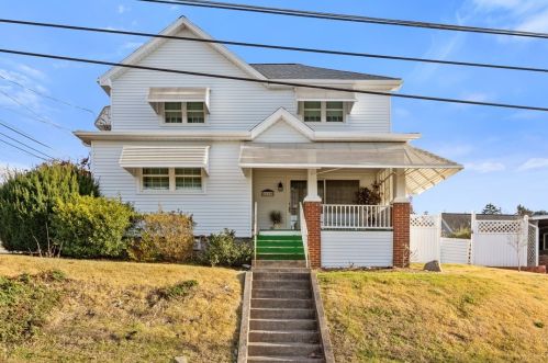 1110 Connellsville Rd, Fayette City, PA 15438-1016