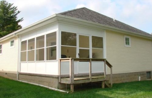 136 Springlake Ave, Fairfax, OH 45133-7890