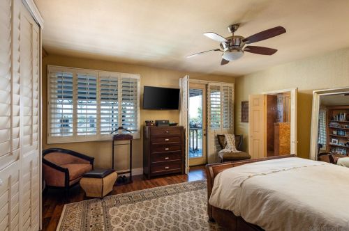 2562 Grandview St, San Diego CA 92110-1031 exterior